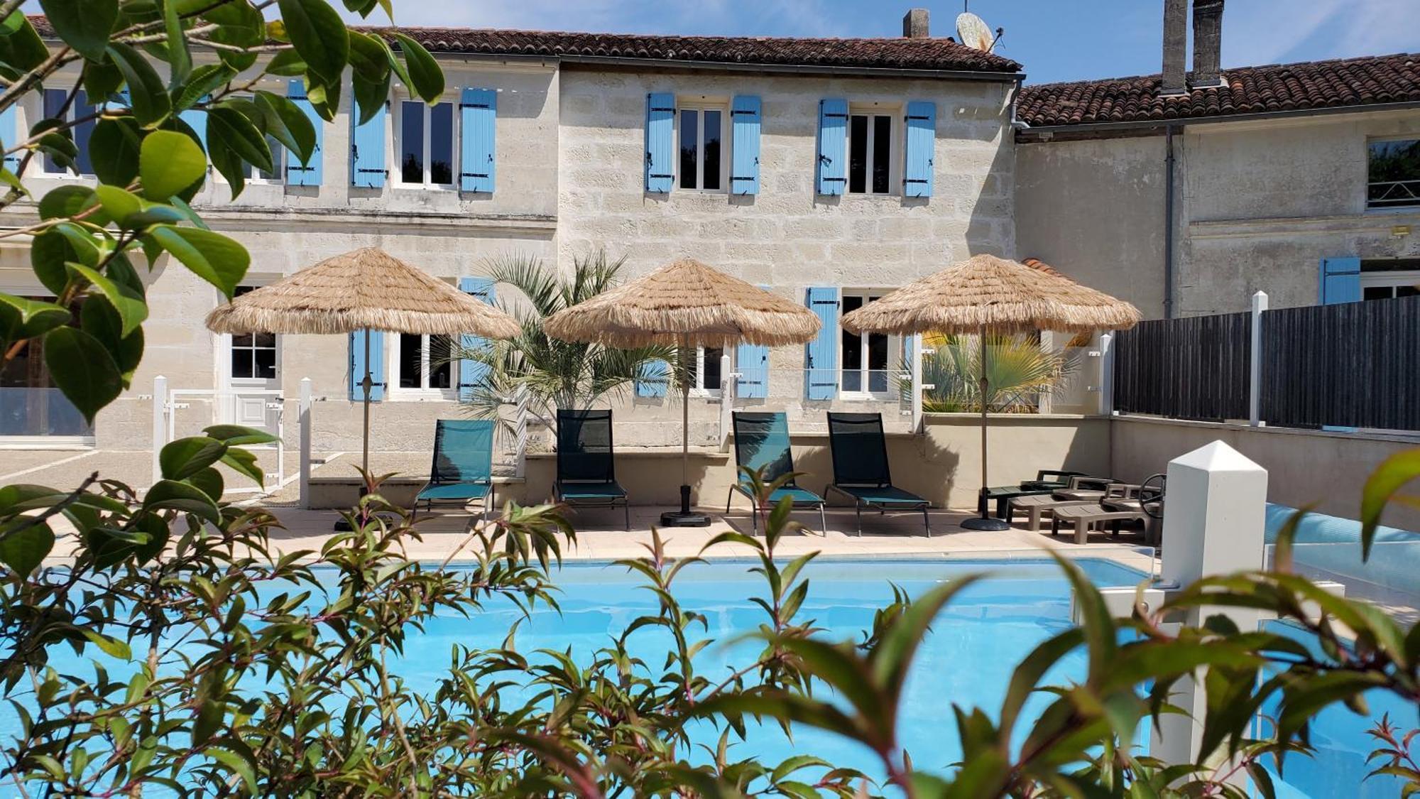 Les Cuves - Saintes Bed and Breakfast Chaniers Eksteriør billede